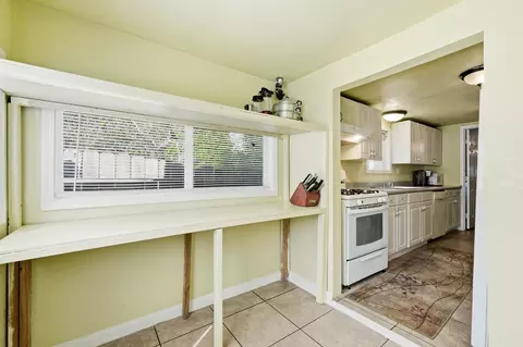 Kitchen - 159 Harris St, Grass Valley, CA 95945 photo 4 of 4