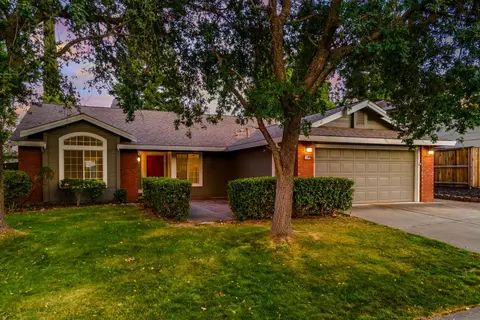 126 Manseau Dr, Folsom, CA 95630