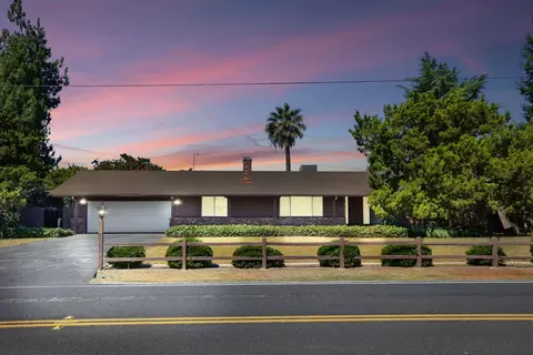 1077 Beyer Ln, Stockton, CA 95215