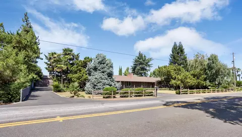 1077 Beyer Ln, Stockton, CA 95215