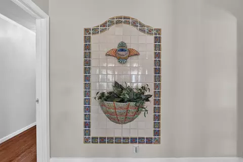Entry Way - 1360 East St, Tracy, CA 95376 photo 4 of 6