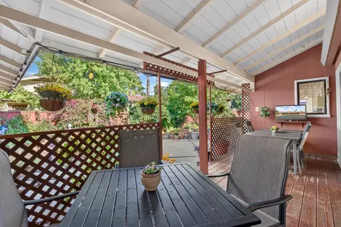Exterior - 1360 East St, Tracy, CA 95376 photo 5 of 13
