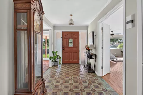 Entry Way - 1360 East St, Tracy, CA 95376 photo 2 of 6