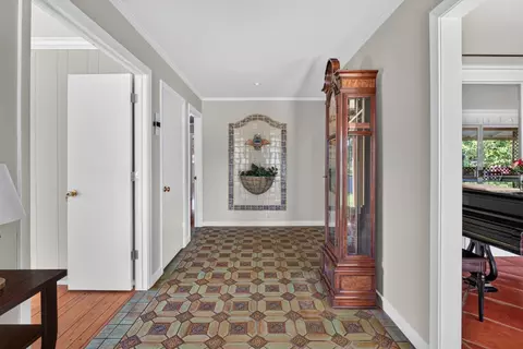 Entry Way - 1360 East St, Tracy, CA 95376 photo 3 of 6