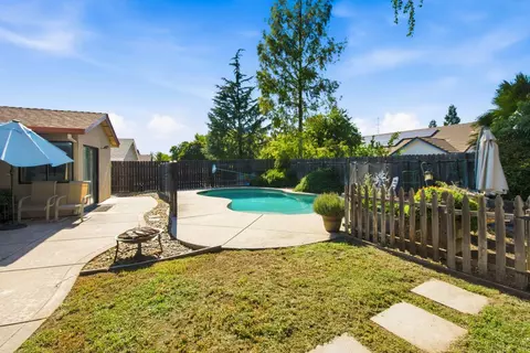617 Grider Dr, Roseville, CA 95678
