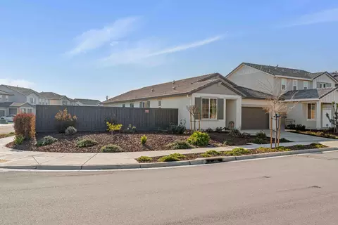 976 Garzas St, Lathrop, CA 95330 photo 3