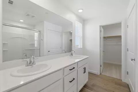 Entry Way - 1251 Leonhardt Loop, Lincoln, CA 95648 photo 2 of 2