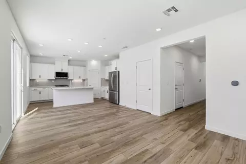 Entry Way - 1251 Leonhardt Loop, Lincoln, CA 95648 photo 1 of 2
