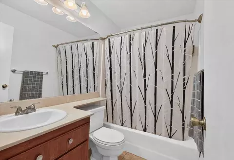 Bath - 3351 Cabrillo Dr, Tracy, CA 95376 photo 6 of 6