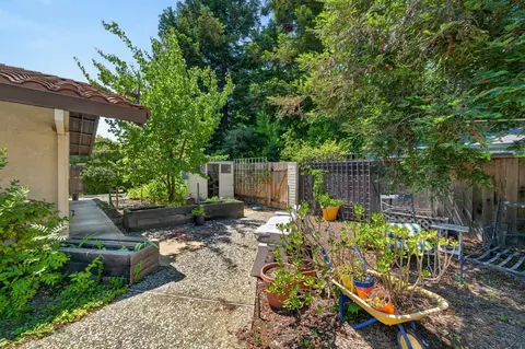 625 Estrella Pl, Davis, CA 95616 photo 21