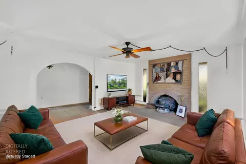 Living - 625 Estrella Pl, Davis, CA 95616 photo 1 of 2