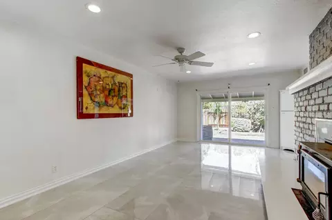 Living - 3226 Murchison Way, Carmichael, CA 95608 photo 3 of 5