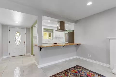 Entry Way - 3226 Murchison Way, Carmichael, CA 95608 photo 4 of 5