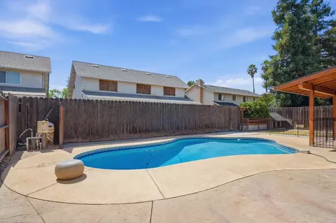 Exterior - 3621 Coye Oak Dr, Modesto, CA 95355 photo 4 of 7