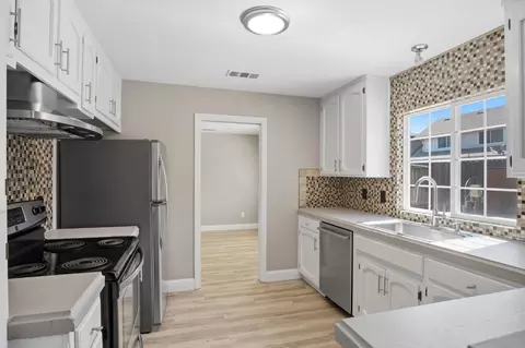 Kitchen - 3621 Coye Oak Dr, Modesto, CA 95355 photo 2 of 3