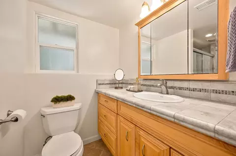 Bath - 405 Alpine Dr, Colfax, CA 95713 photo 2 of 3