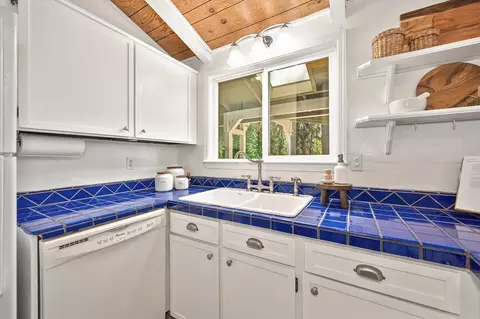 Kitchen - 405 Alpine Dr, Colfax, CA 95713 photo 3 of 4