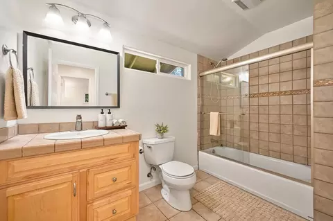 Bath - 405 Alpine Dr, Colfax, CA 95713 photo 1 of 3