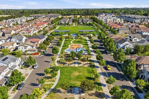 View/Area - 1730 Harvest St, Davis, CA 95616 photo 16 of 21