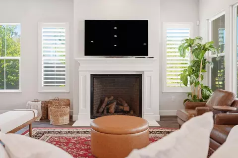 Living - 1730 Harvest St, Davis, CA 95616 photo 2 of 4