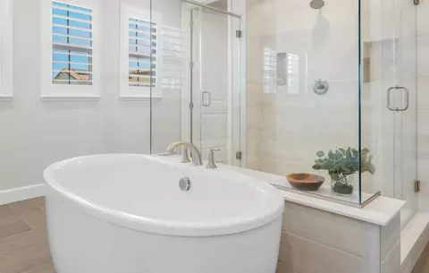 Bath - 1730 Harvest St, Davis, CA 95616 photo 4 of 8