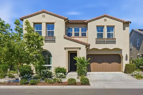 Exterior - 1730 Harvest St, Davis, CA 95616 photo 2 of 12