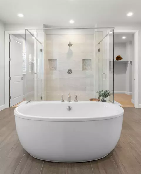Bath - 1730 Harvest St, Davis, CA 95616 photo 1 of 8