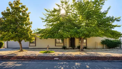 16 Harbor Ct, Oroville, CA 95966