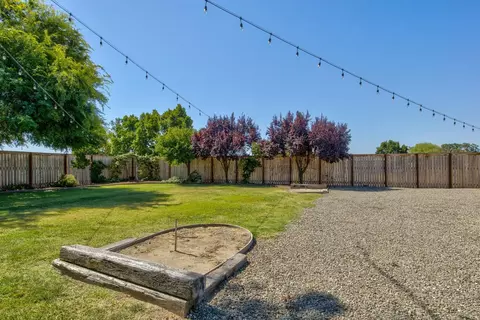Exterior - 22110 E Milton Rd, Linden, CA 95236 photo 13 of 20