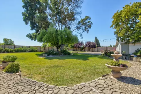 Exterior - 22110 E Milton Rd, Linden, CA 95236 photo 10 of 20