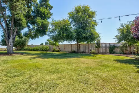 Exterior - 22110 E Milton Rd, Linden, CA 95236 photo 14 of 20