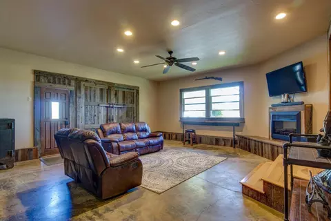 Living - 22110 E Milton Rd, Linden, CA 95236 photo 5 of 6