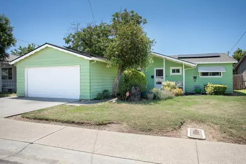 382 Monterey Ave, Yuba City, CA 95991