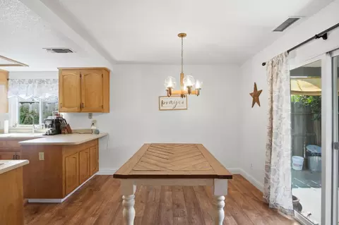 Dining - 580 North Ave, Turlock, CA 95382 photo 1 of 1