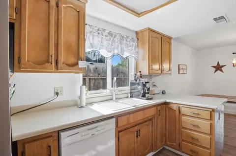 Kitchen - 580 North Ave, Turlock, CA 95382 photo 2 of 2