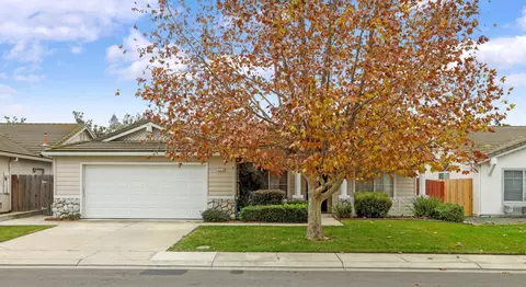 3716 Des Moines Dr, Stockton, CA 95209