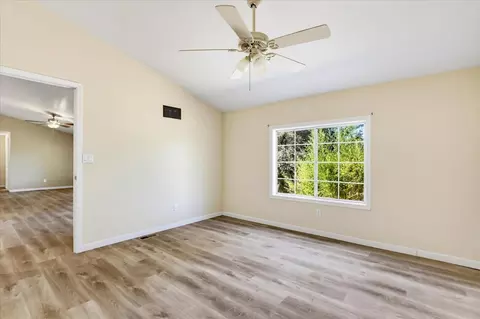 Living - 18368 Harmony Pl, Grass Valley, CA 95949 photo 11 of 14
