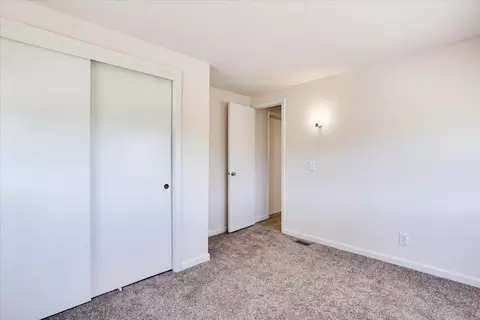 Bedroom - 18368 Harmony Pl, Grass Valley, CA 95949 photo 16 of 20