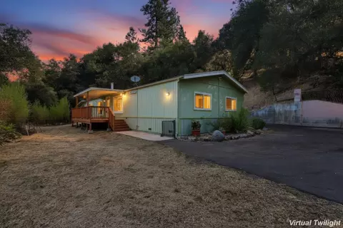 18368 Harmony Pl, Grass Valley, CA 95949