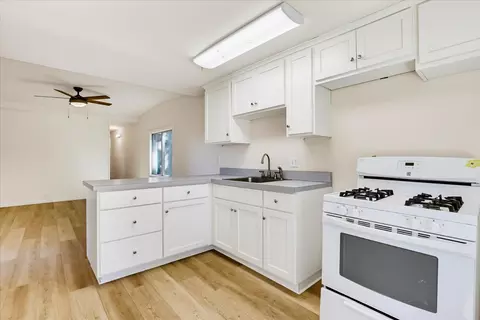 Kitchen - 18368 Harmony Pl, Grass Valley, CA 95949 photo 8 of 8