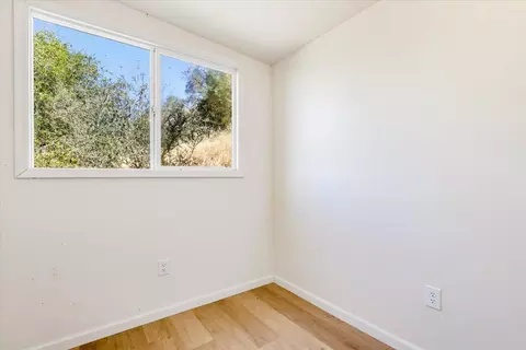 Bedroom - 18368 Harmony Pl, Grass Valley, CA 95949 photo 18 of 20
