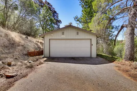 Exterior - 18368 Harmony Pl, Grass Valley, CA 95949 photo 3 of 19