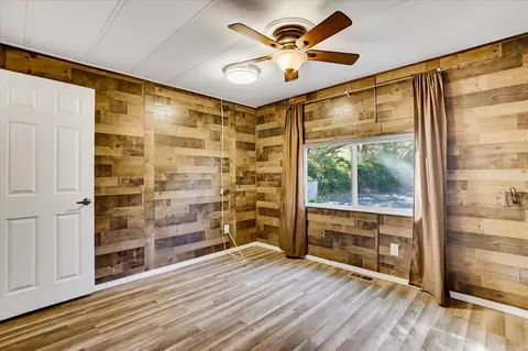 Bedroom - 18368 Harmony Pl, Grass Valley, CA 95949 photo 2 of 20