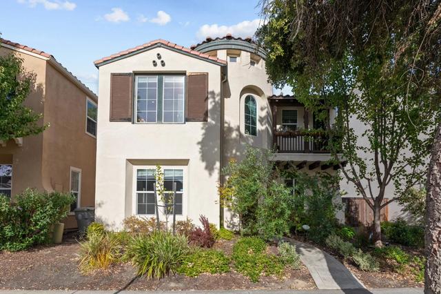 3073 Crocker Dr, Sacramento, CA 95818