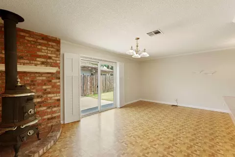 8 N Cambridge Dr, Lodi, CA 95242 photo 17