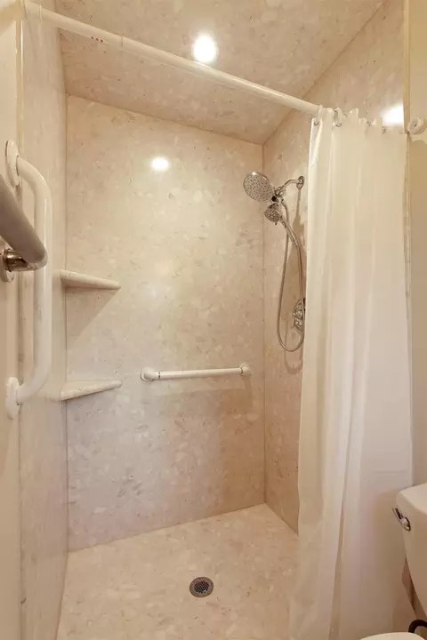 8 N Cambridge Dr, Lodi, CA 95242 photo 24