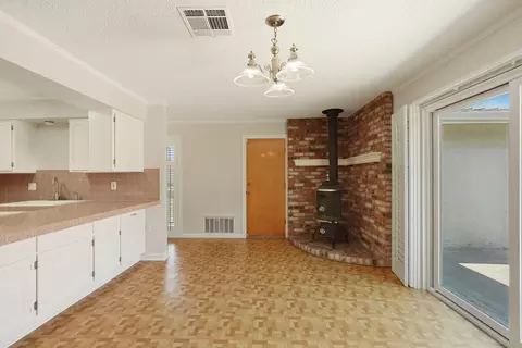 8 N Cambridge Dr, Lodi, CA 95242 photo 16