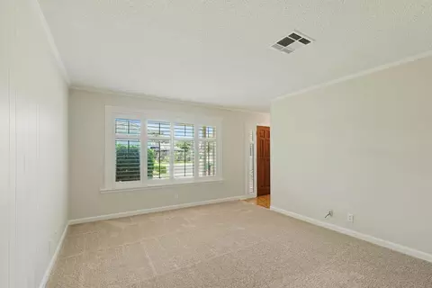 8 N Cambridge Dr, Lodi, CA 95242 photo 7
