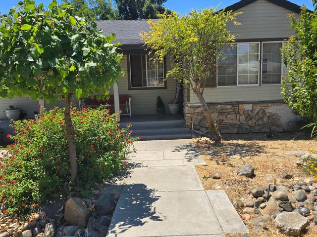 203 Severin Ave, Modesto, CA 95354