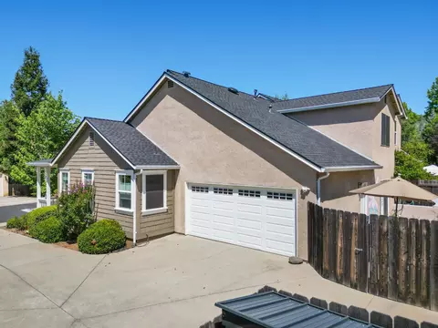 Exterior - 189 Fieldstone, Murphys, CA 95247 photo 4 of 12